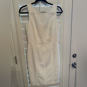 ANTONIO MELANI size 4 soft white sleeveless pencil dress